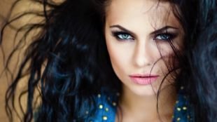 Арабский макияж для голубых глаз, макияж для иссиня-черных волос