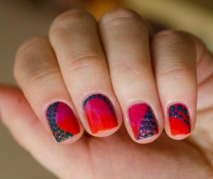 Рисунки точками на ногтях, красный маникюр с синим горошком